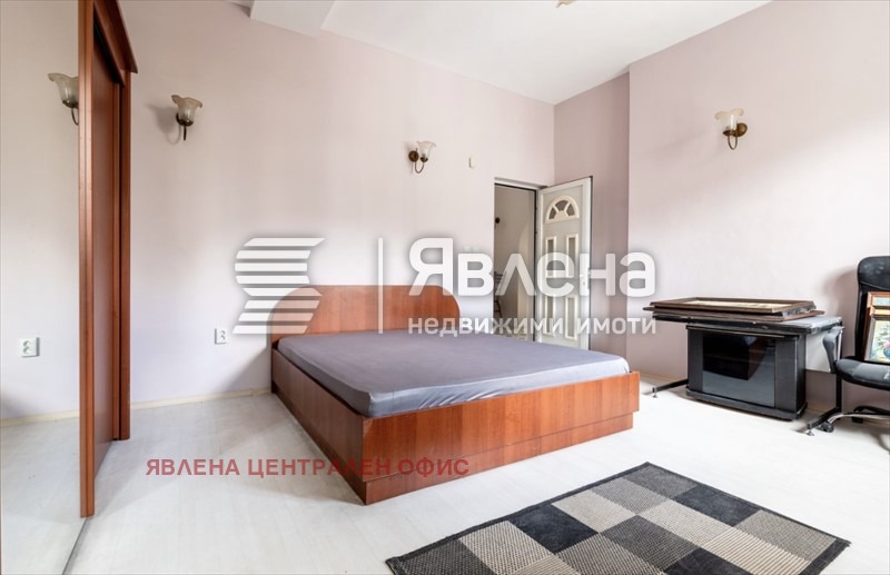 Продава 3-СТАЕН, гр. София, Център, снимка 4 - Апартаменти - 56229556