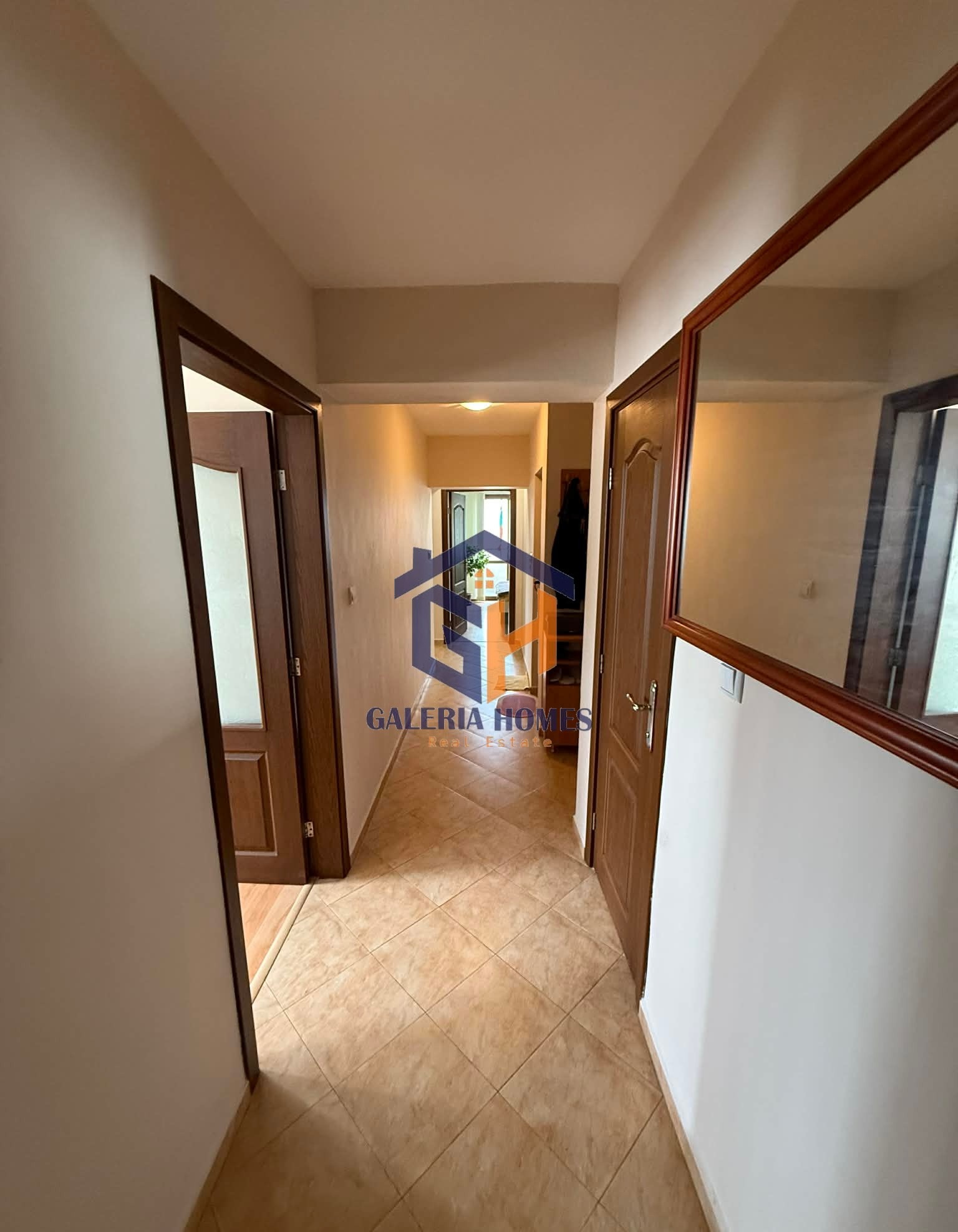 Продава МНОГОСТАЕН, гр. Бургас, Възраждане, снимка 4 - Апартаменти - 54969601