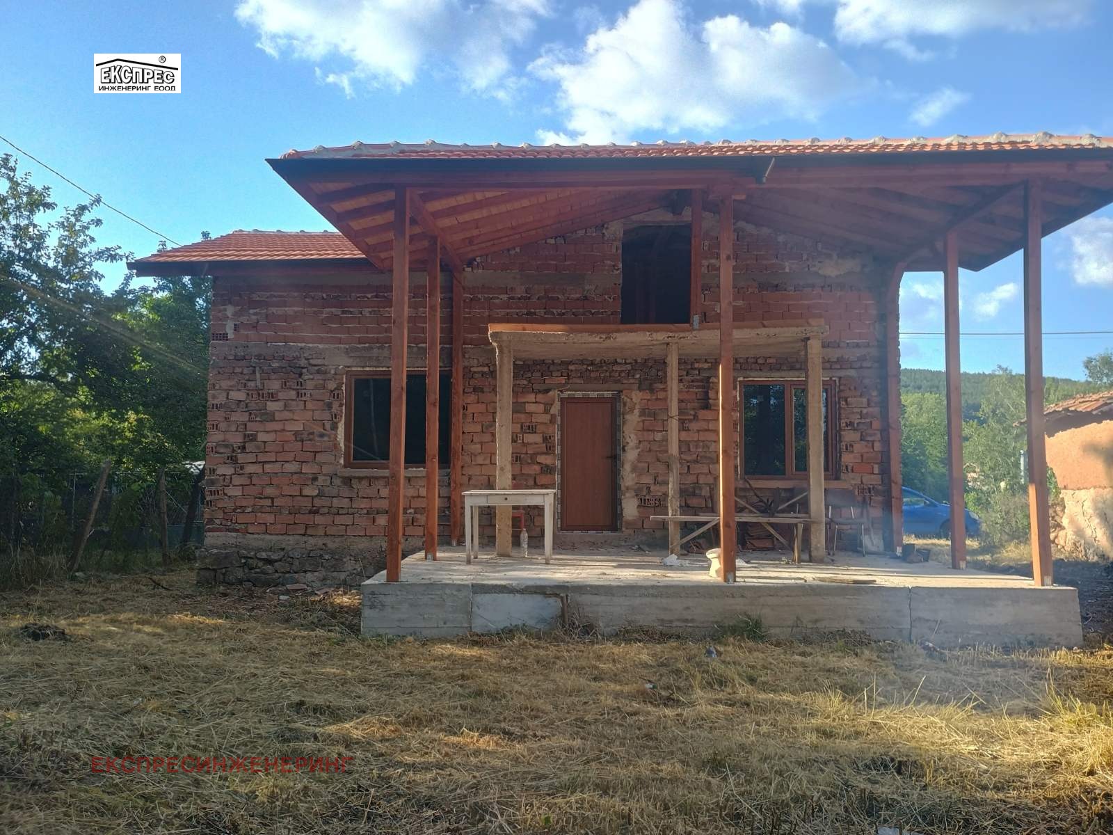 Продава КЪЩА, с. Василовци, област София област
