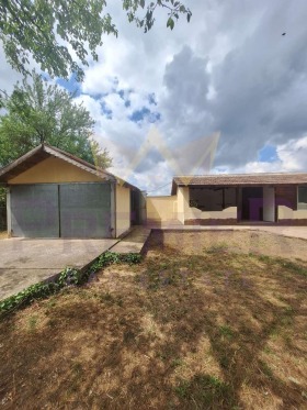 House Dropla, region Dobrich 13