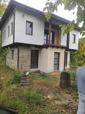 Къща с. Здравковец, област Габрово