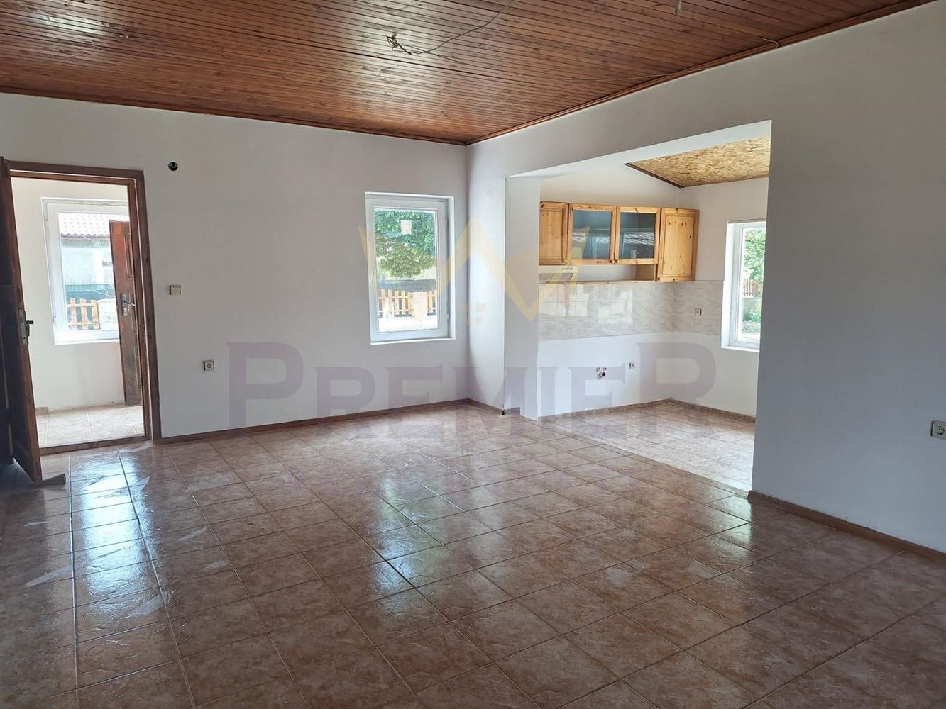 Продава КЪЩА, с. Дропла, област Добрич, снимка 2 - Къщи - 50267815
