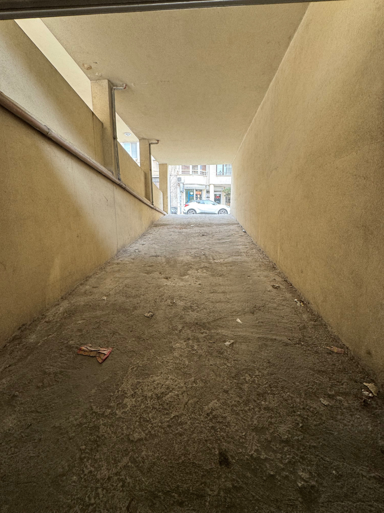 Продава ГАРАЖ, ПАРКОМЯСТО, гр. Пловдив, Кършияка, снимка 3 - Гаражи и паркоместа - 54203035