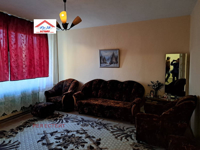 Продава 3-СТАЕН в град Плевен, Идеален център - 74 кв.м / 130 000 € » 254 257.90 лв., РЕЯ ЕСТЕЙТ