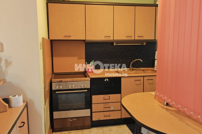 Na prodej  2 ložnice Plovdiv , Mladežki Chalm , 87 m2 | 16382929 - obraz [3]