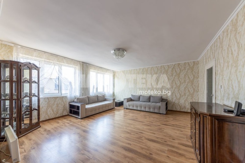 Продава 3-СТАЕН, гр. Варна, Гранд Мол, снимка 4 - Aпартаменти - 49388342