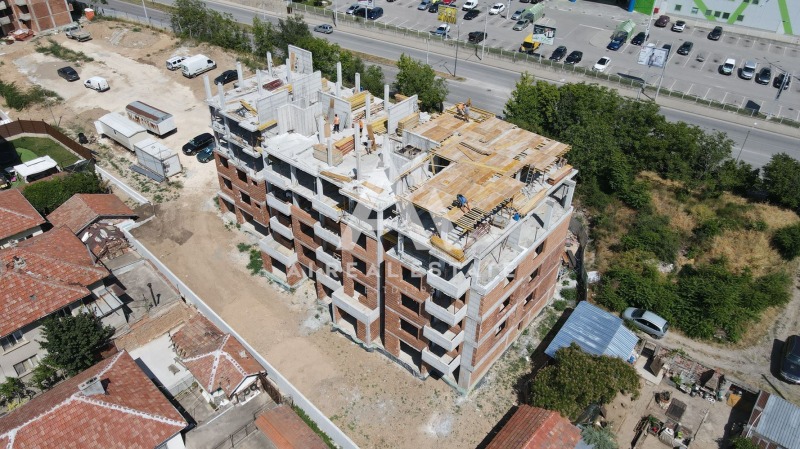 Продава  3-стаен град Плевен , Широк център , 91 кв.м | 67264038