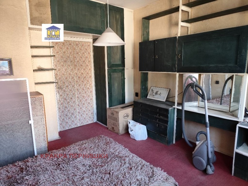 Продава  3-стаен град Перник , Център , 93 кв.м | 32295223 - изображение [14]