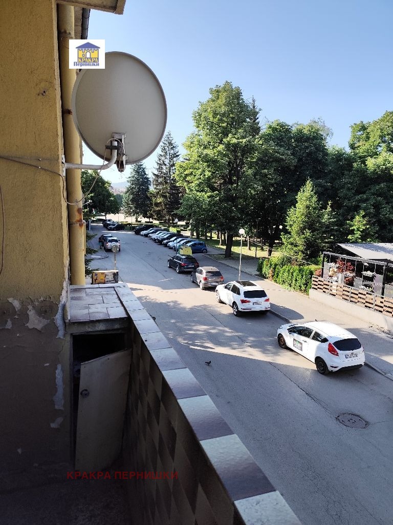 Продава  3-стаен град Перник , Център , 93 кв.м | 32295223 - изображение [5]