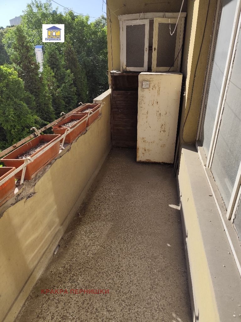 Продава  3-стаен град Перник , Център , 93 кв.м | 32295223 - изображение [11]