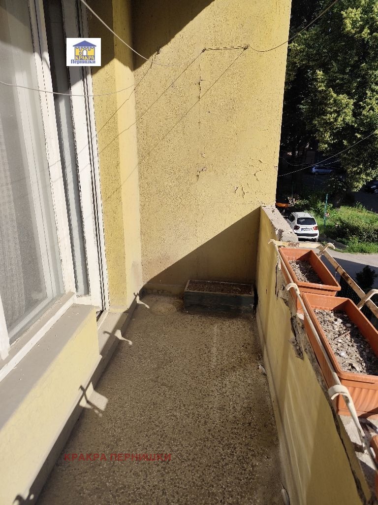 Продава  3-стаен град Перник , Център , 93 кв.м | 32295223 - изображение [12]