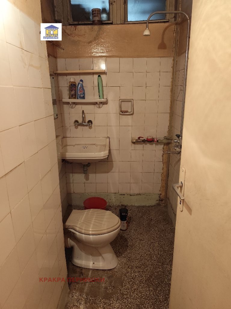 Продава  3-стаен град Перник , Център , 93 кв.м | 32295223 - изображение [6]