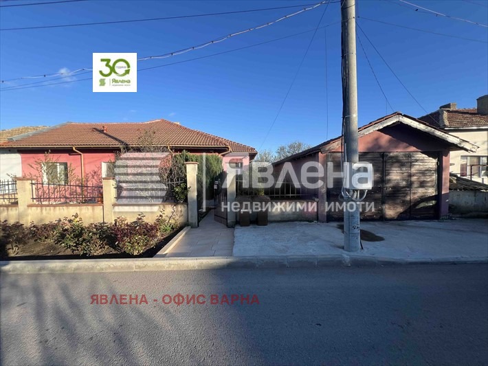 Продава КЪЩА, област Добрич, гр. Генерал Тошево • 149000 € / 291418.67 лв. • 78070116 1