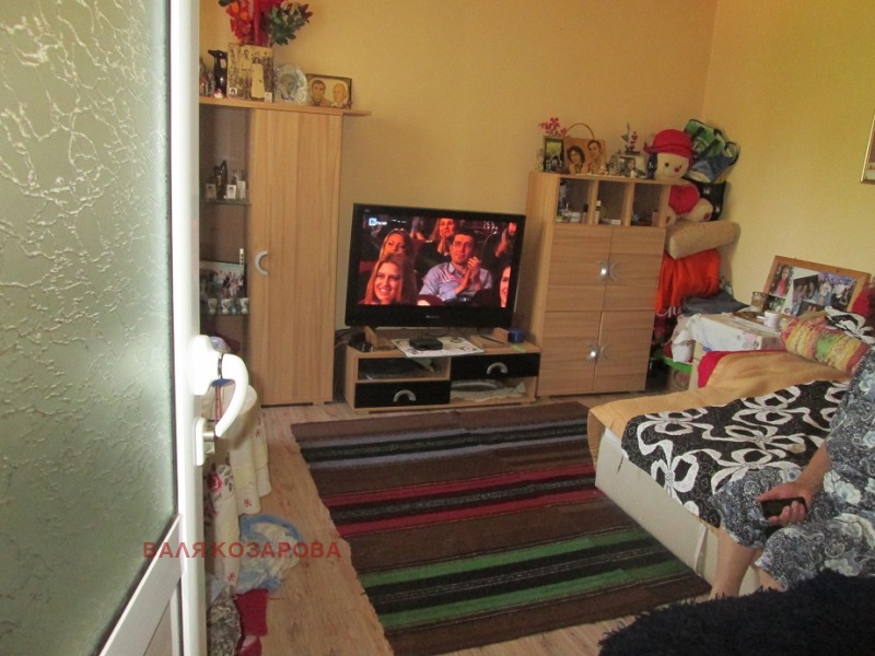 Продава КЪЩА, гр. Долна Митрополия, област Плевен, снимка 7 - Къщи - 52271784