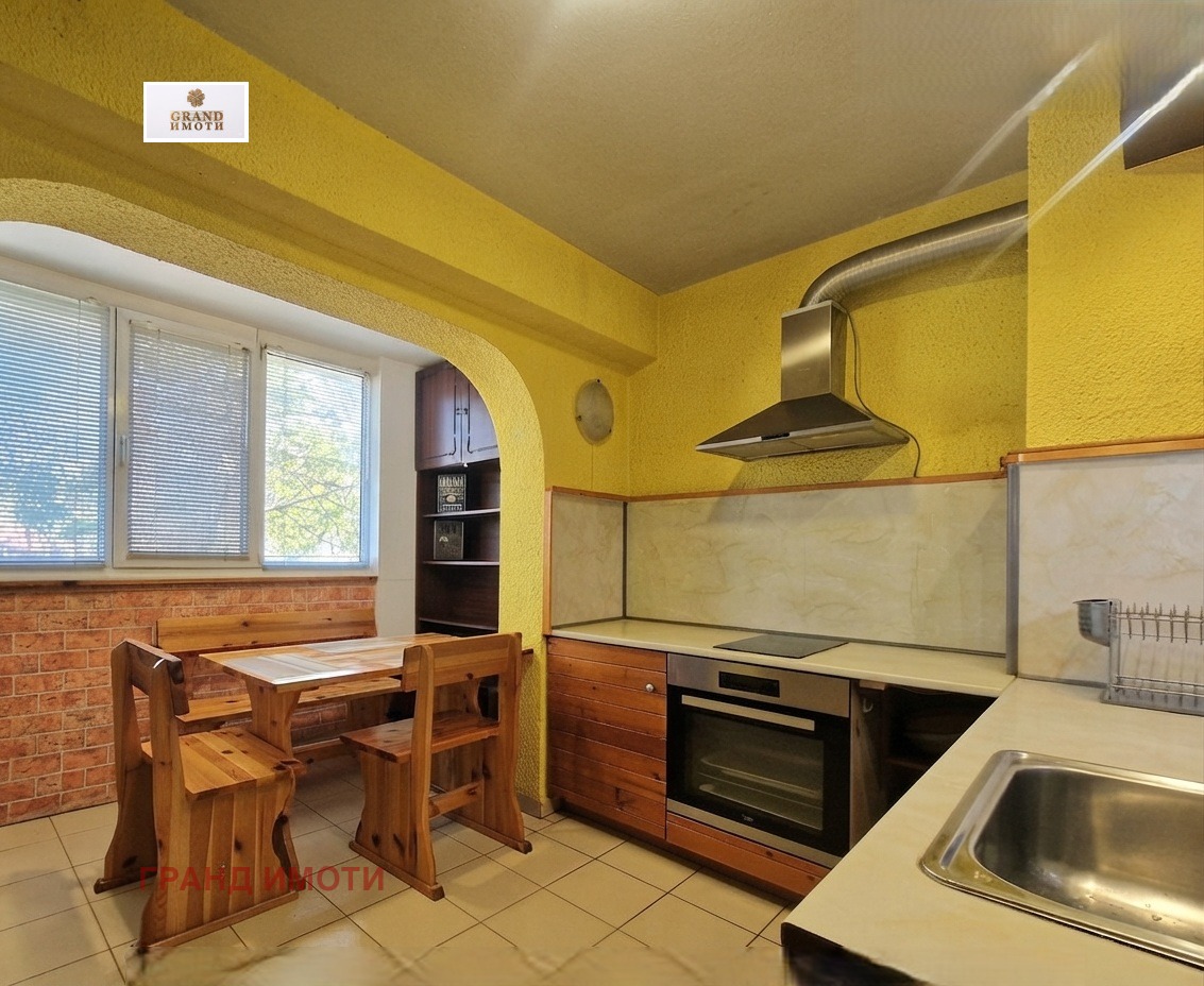 Продава 4-СТАЕН, гр. Русе, Централен южен район, снимка 5 - Апартаменти - 55750086