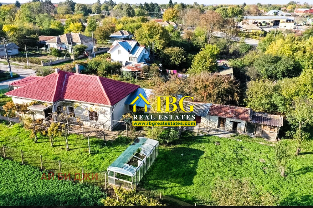 Продава КЪЩА, гр. Генерал Тошево, област Добрич, снимка 14 - Къщи - 56377709