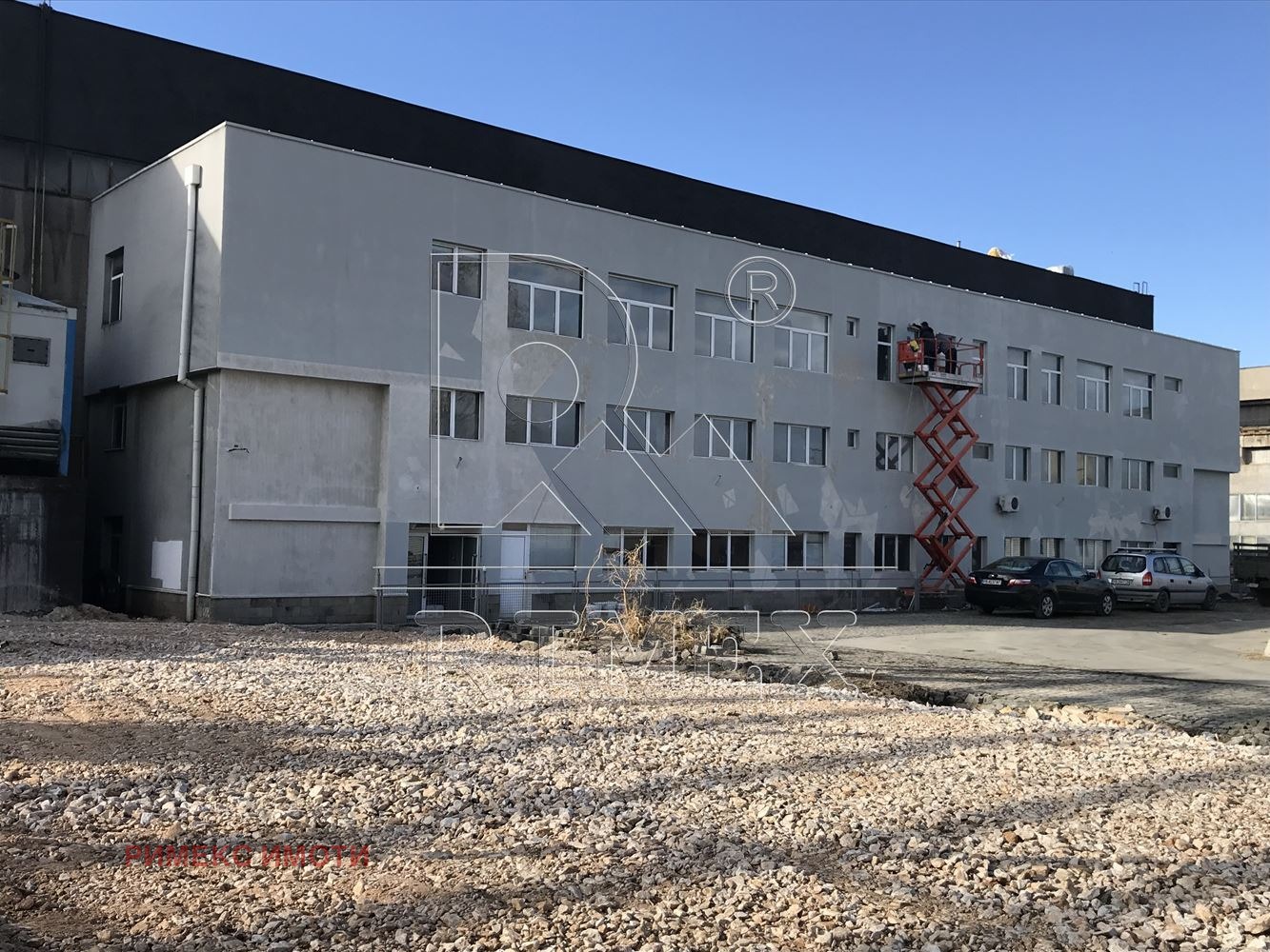 Продава ПРОМ. ПОМЕЩЕНИЕ, гр. Пловдив, Индустриална зона - Изток, снимка 2 - Производствени сгради - 43775340