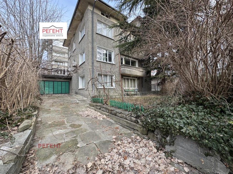 Продава 3-СТАЕН в град Габрово, Център - 138 кв.м / 138 000 € » 269 904.54 лв., РЕГЕНТ