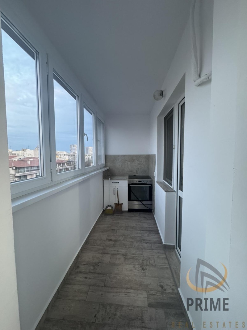 Продава 3-СТАЕН, гр. Бургас, Славейков, снимка 2 - Апартаменти - 53241116