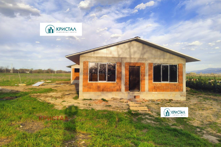 Продава КЪЩА, с. Оризари, област Пловдив