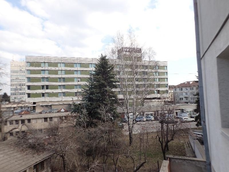 Продава 3-СТАЕН, гр. Перник, Център, снимка 15 - Апартаменти - 53299517