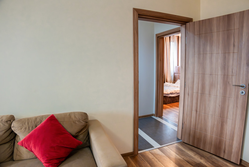 De vânzare  2 dormitoare Plovdiv , Mladejci Hâlm , 110 mp | 98327016 - imagine [2]