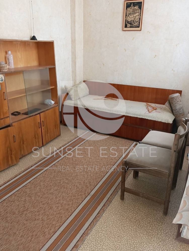 Till salu  3+ sovrum region Burgas , Aitos , 109 kvm | 30449285 - bild [6]