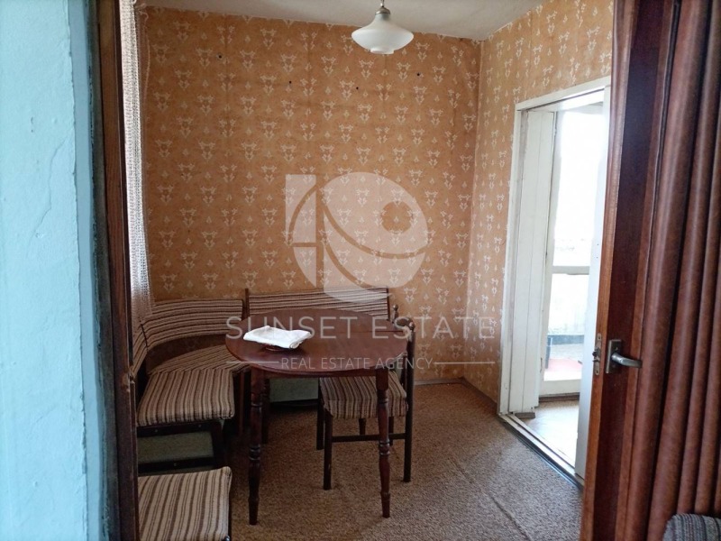 Till salu  3+ sovrum region Burgas , Aitos , 109 kvm | 30449285 - bild [2]