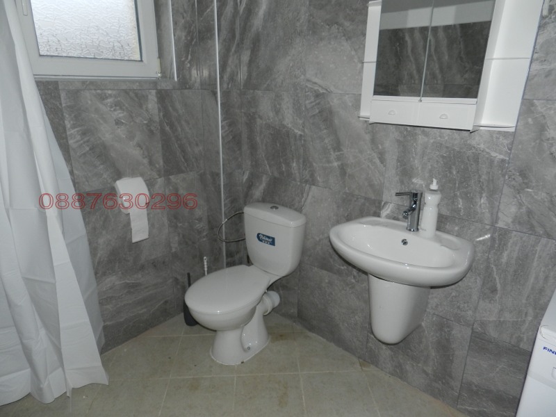 Продава КЪЩА, с. Езерец, област Добрич, снимка 8 - Къщи - 52779894