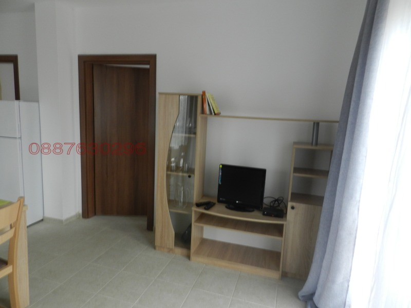 Продава КЪЩА, с. Езерец, област Добрич, снимка 3 - Къщи - 52779894