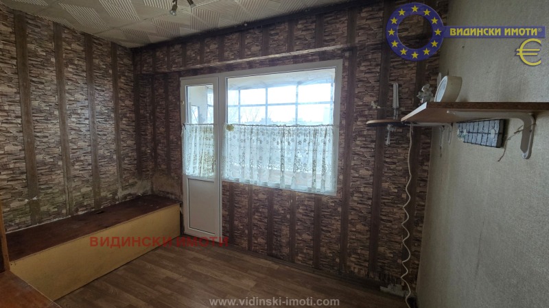 Продава  1-стаен град Видин , Вида 1 , 40 кв.м | 21134785 - изображение [2]