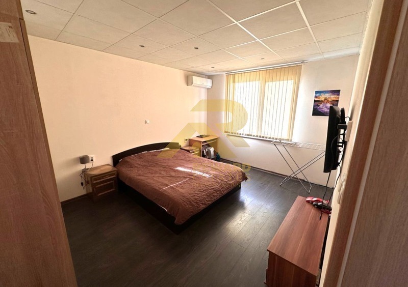 Продава  2-стаен град София , Толстой , 61 кв.м | 52967568 - изображение [3]