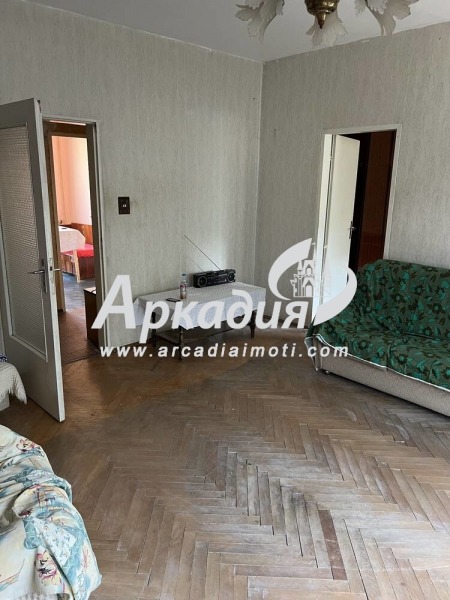 À venda  1 quarto Plovdiv , Karchiiaka , 64 m² | 66634023