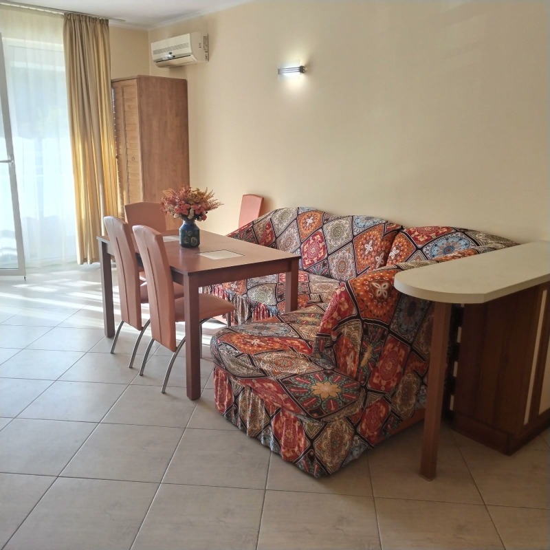 Myytävänä  1 makuuhuone Varna , k.k. Zlatni pjasatsi , 68 neliömetriä | 92700599 - kuva [5]