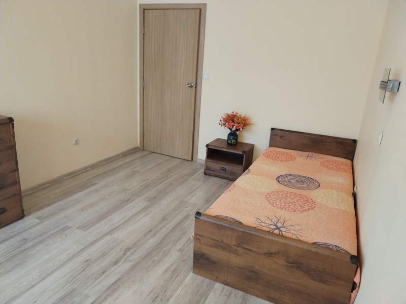Myytävänä  1 makuuhuone Varna , k.k. Zlatni pjasatsi , 68 neliömetriä | 92700599 - kuva [3]