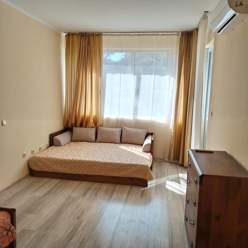 Myytävänä  1 makuuhuone Varna , k.k. Zlatni pjasatsi , 68 neliömetriä | 92700599 - kuva [2]