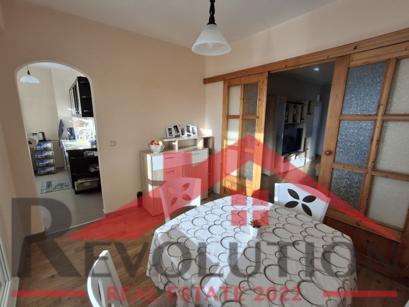 Продава МНОГОСТАЕН, гр. Кърджали, Възрожденци, снимка 9 - Апартаменти - 53003041