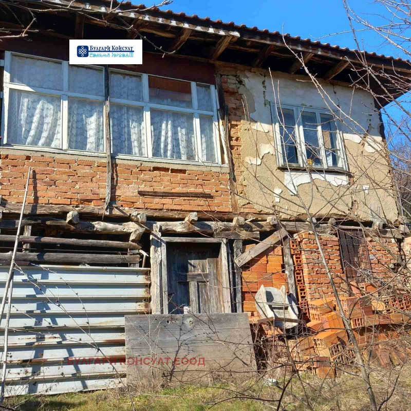 Продава КЪЩА, с. Еремия, област Кюстендил, снимка 2 - Къщи - 49528800