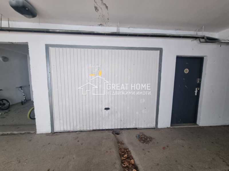 Продава ГАРАЖ, ПАРКОМЯСТО, гр. Търговище, Център