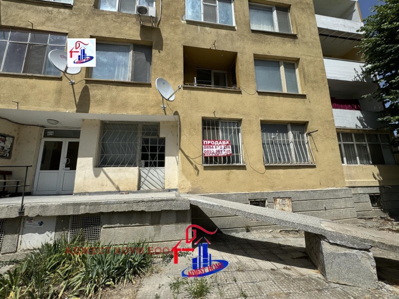 Продава  1-стаен град Шумен , 5-ти полк , 40 кв.м | 48059256