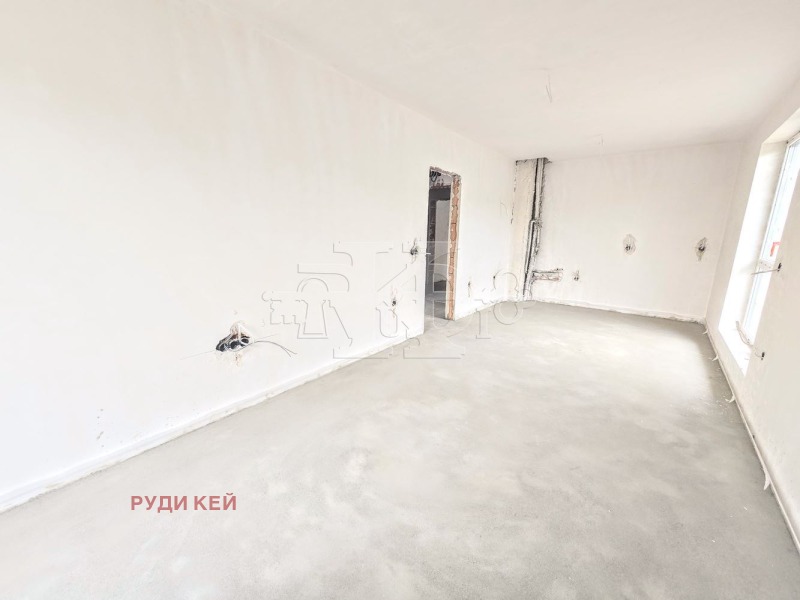 Προς πώληση  1 υπνοδωμάτιο Βαρνα , Λεβσκη 2 , 75 τ.μ | 46096515 - εικόνα [2]
