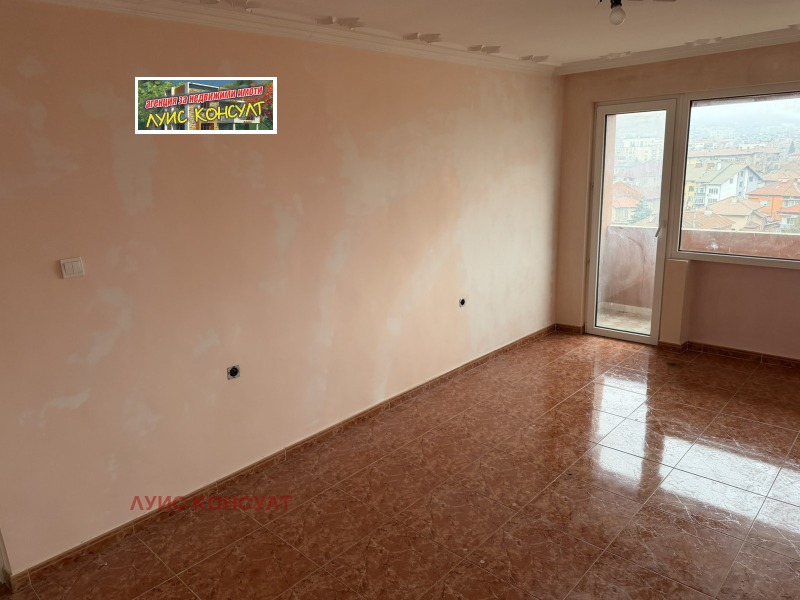 Продава 2-СТАЕН, гр. Монтана, Идеален център, снимка 2 - Апартаменти - 53268970