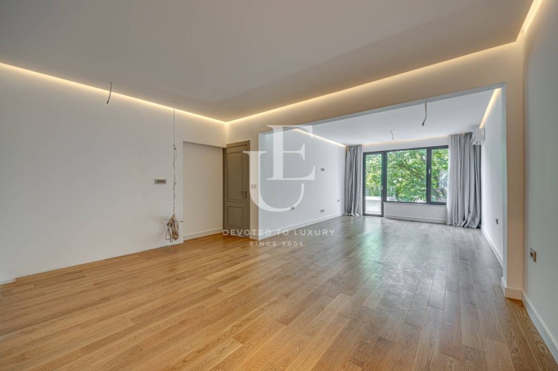 Продава  3-стаен град София , Оборище , 93 кв.м | 71339212