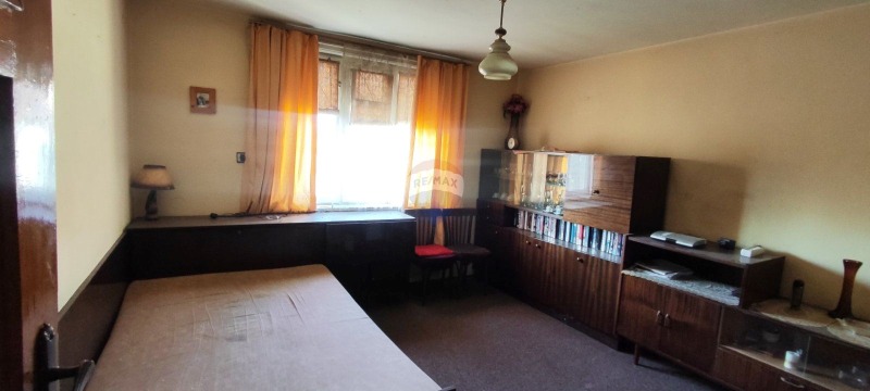 Продава КЪЩА, гр. Белослав, област Варна, снимка 8 - Къщи - 52503014