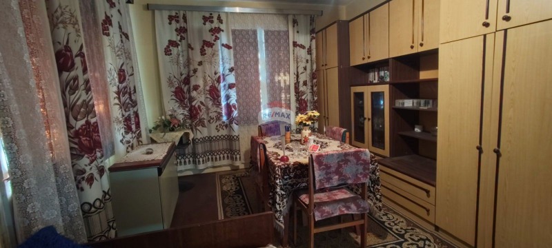 Продава КЪЩА, гр. Белослав, област Варна, снимка 4 - Къщи - 52503014