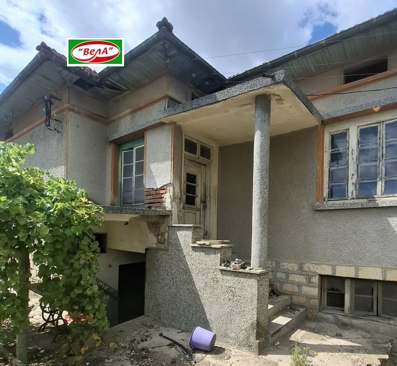 Продава КЪЩА, с. Драганово, област Велико Търново