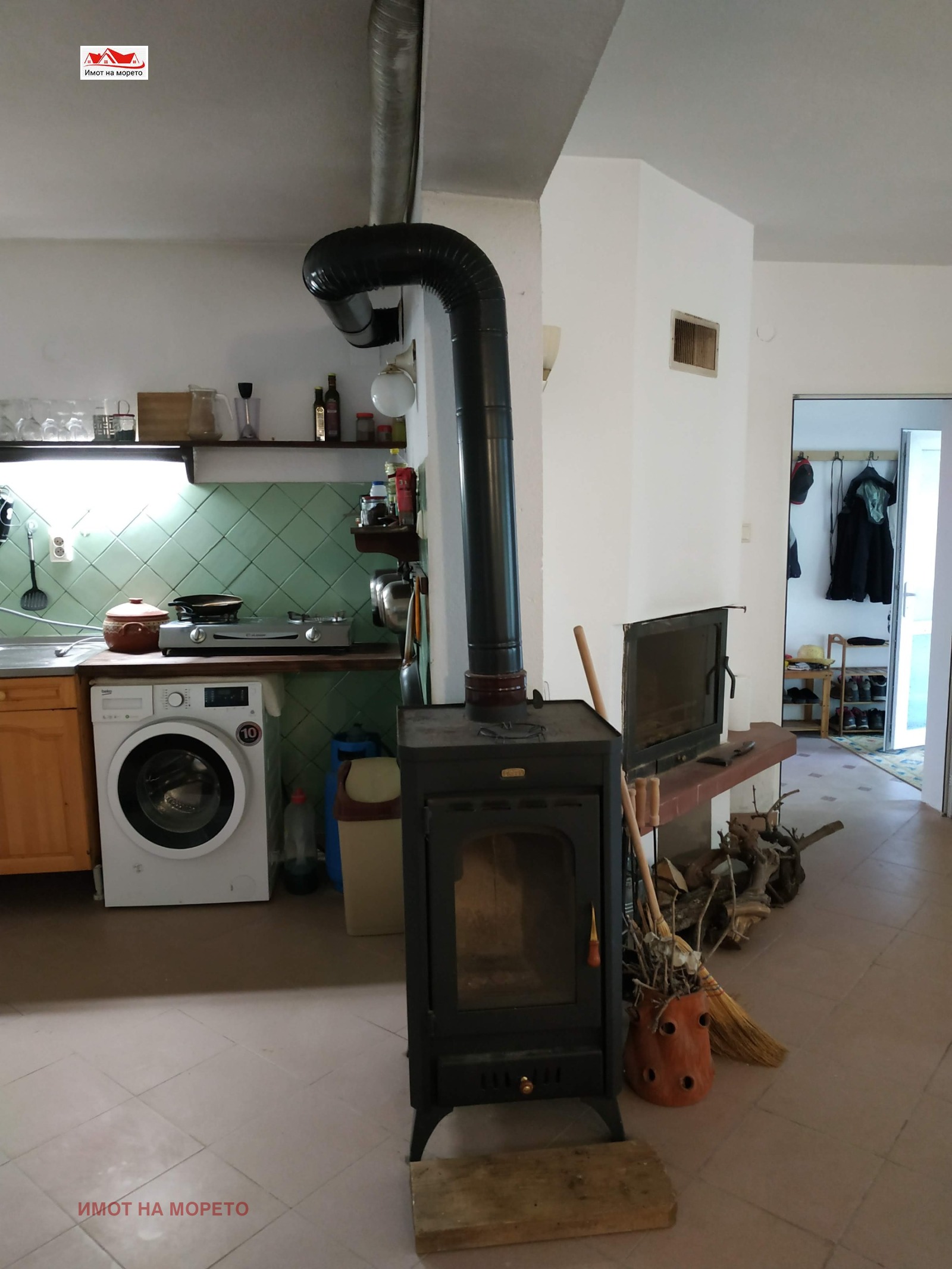 Продава КЪЩА, с. Изгрев, област Бургас, снимка 2 - Къщи - 55900143