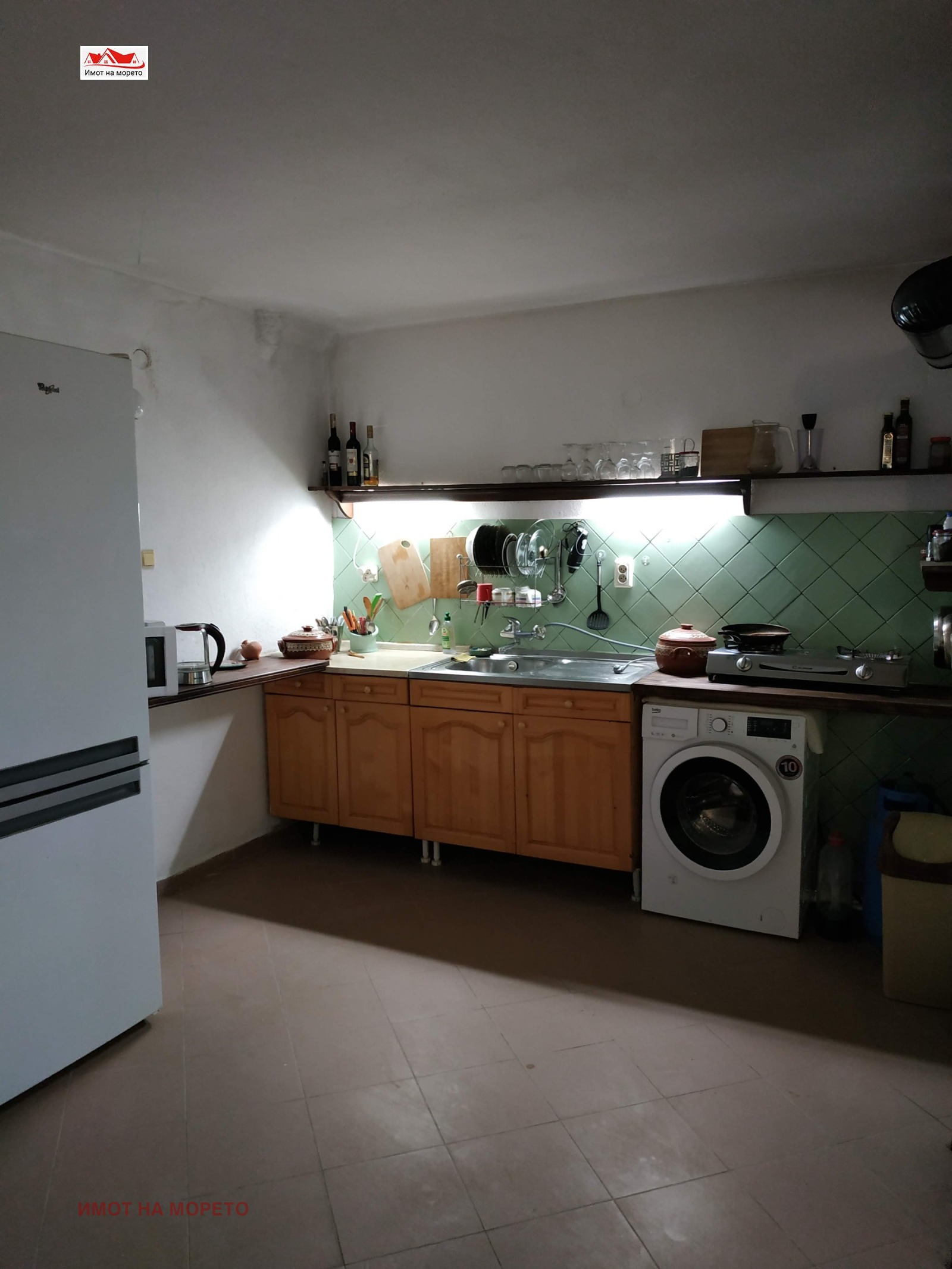 Продава КЪЩА, с. Изгрев, област Бургас