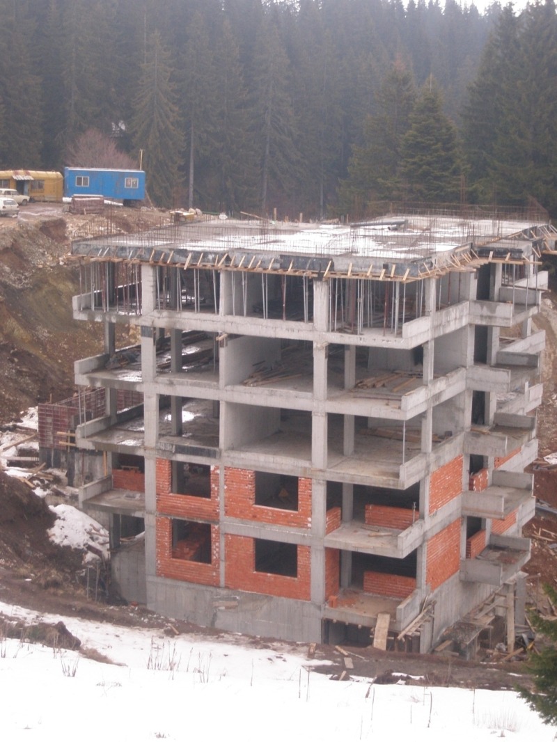 Продава ПАРЦЕЛ в област Смолян, к.к. Пампорово - 3590 кв.м / 1 200 000 € » 2 346 996.00 лв., ВЪРДЖЪН ЕООД