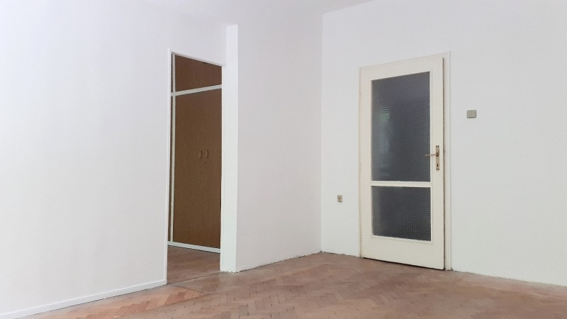 Продава 2-СТАЕН, гр. София, Банишора, снимка 4 - Aпартаменти - 49308062